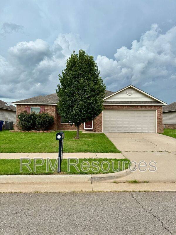 House for rent at 1840 Schooner Rd, El Reno, OK 73036