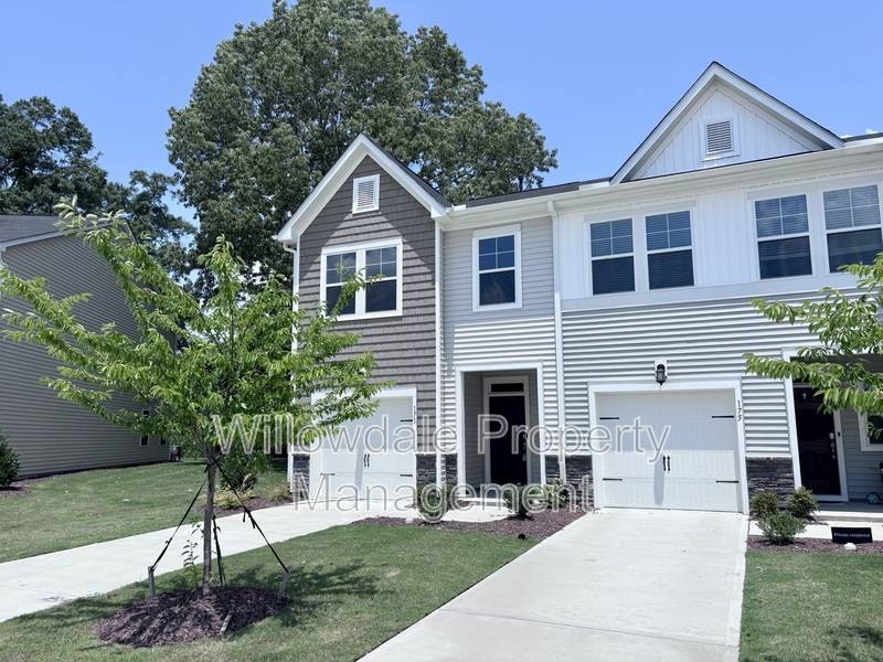 Townhouse for rent at 171 Peebles Dr, Smithfield, NC 27577