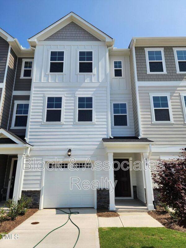 Townhouse for rent at 430 Deercroft, Apex, NC 27539