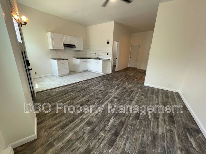 Apartment for rent at 34-36 Albany Ave #1, Troy, NY 12183