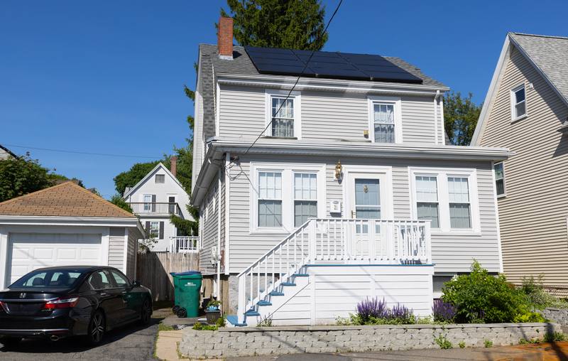 House for rent at 21 Lake View Place, Lynn, MA 01904