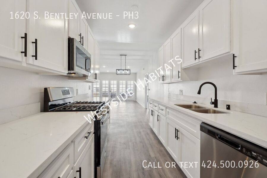 Apartment for rent at 1620 S Bentley Ave #PH4, Los Angeles, CA 90025