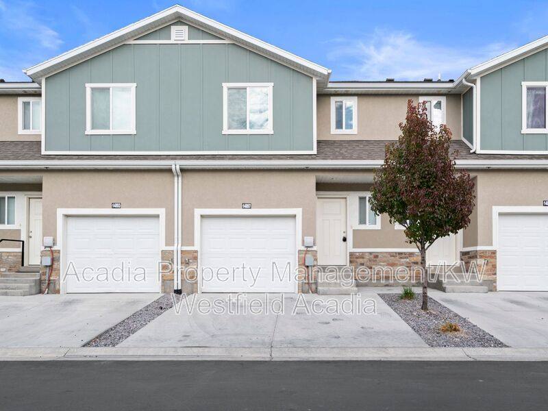 Townhouse for rent at 14903 S Tumble Rock Way, Herriman, UT 84096