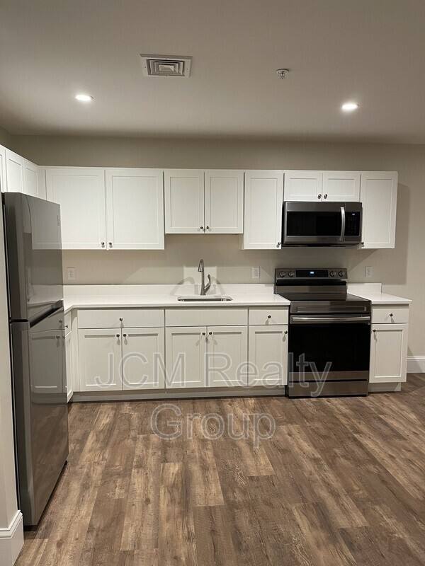 Apartment for rent at 5 Paul Francis Way #9 2nd Floor, Plymouth, MA 02360