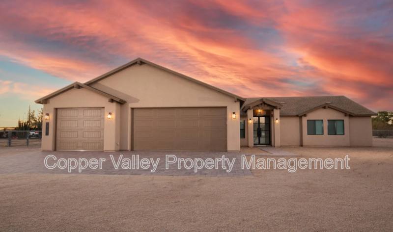 House for rent at 35852 N 10th St, Phoenix, AZ 85086