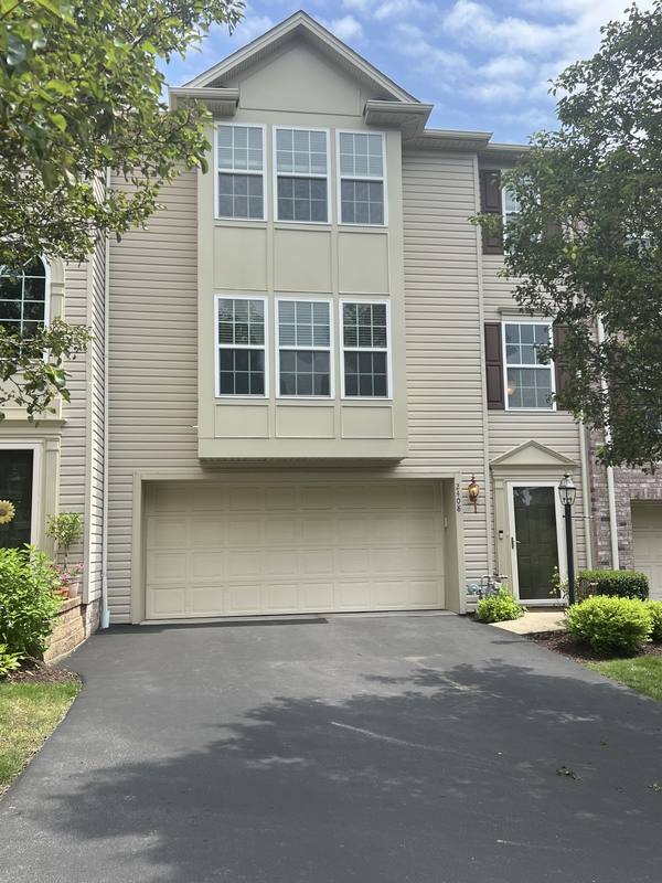 Townhouse for rent at 2048 Michael Dr, Pittsburgh, PA 15227