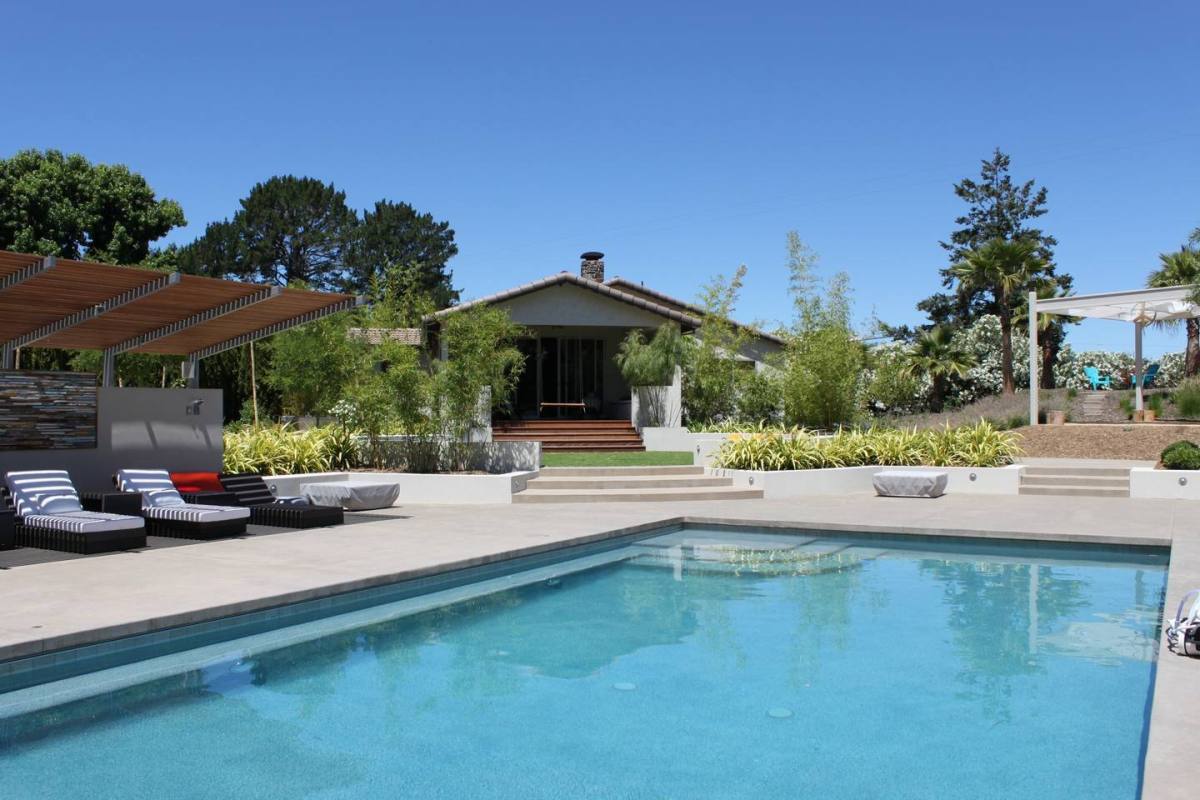 House for rent at 10936 Eastside Rd, Healdsburg, CA 95448
