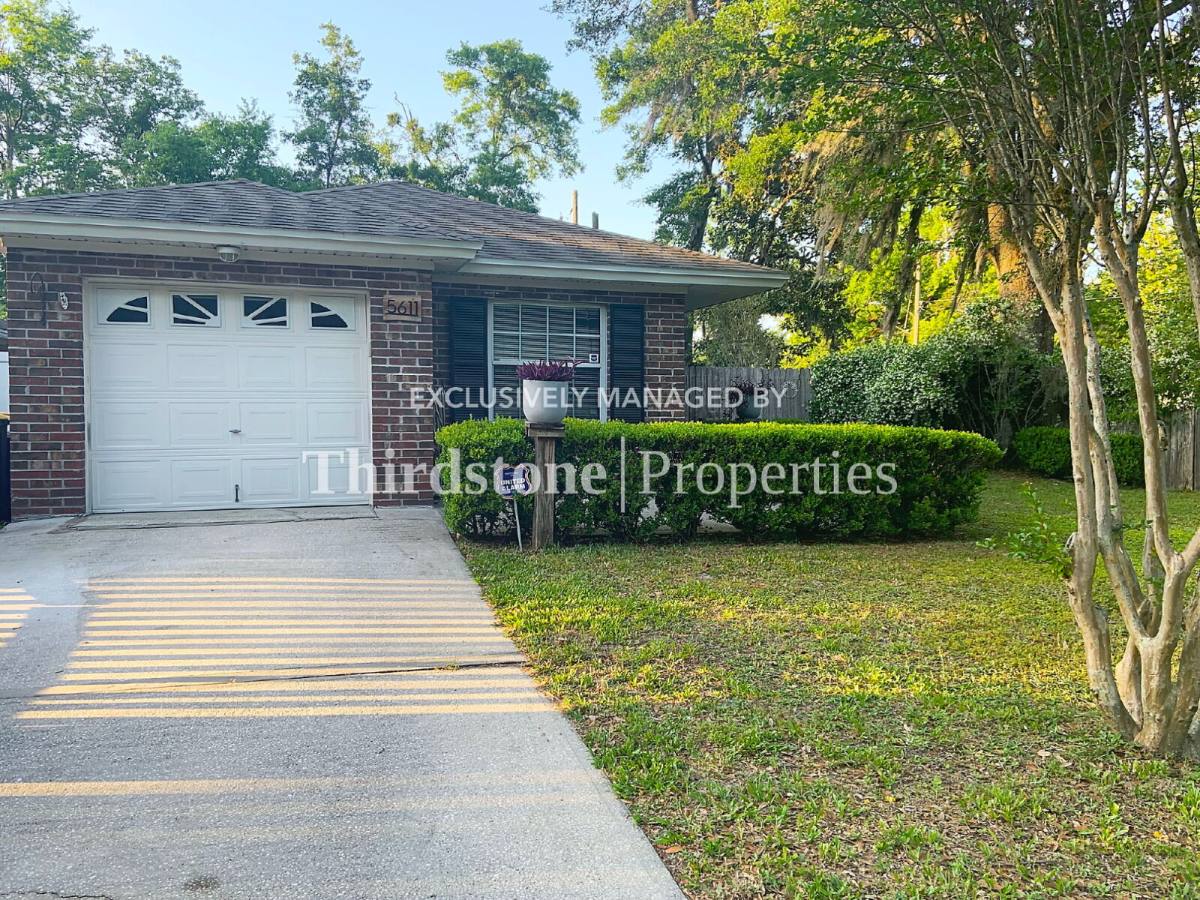 House for rent at 5611 Ellis Trace Dr, Jacksonville, FL 32205