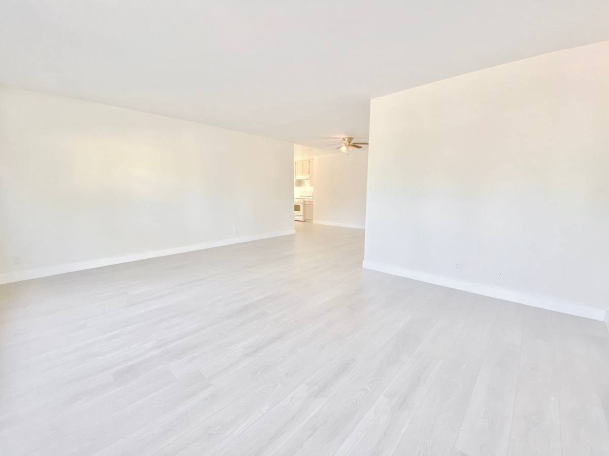 Apartment for rent at 10860 Blix St, North Hollywood, CA 91602