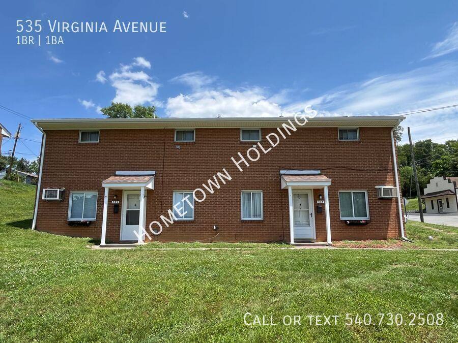 Apartment for rent at 535 Virginia Ave, Vinton, VA 24179
