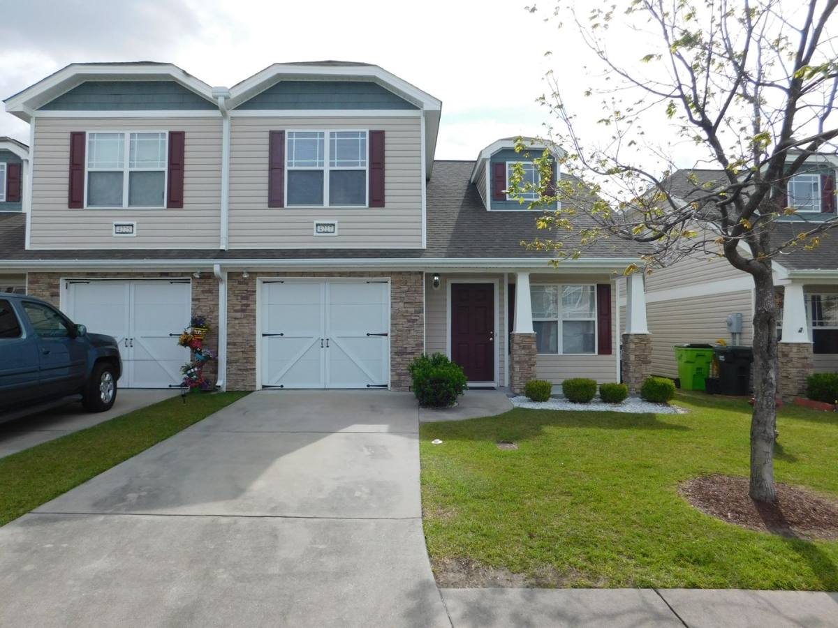 Townhouse for rent at 4227 Arbor Green Way, New Bern, NC 28562