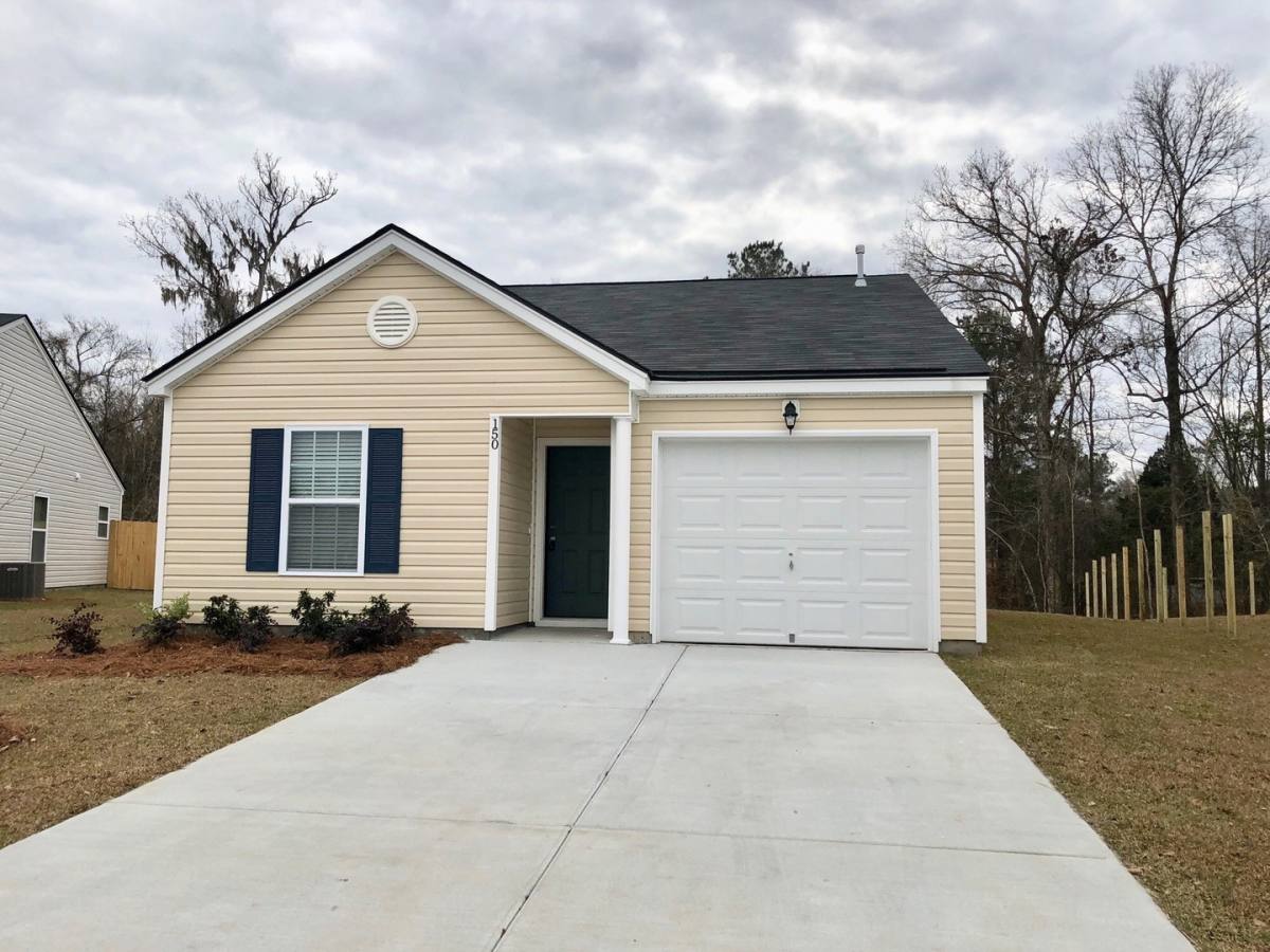 House for rent at 150 Brittondale Rd, Summerville, SC 29485