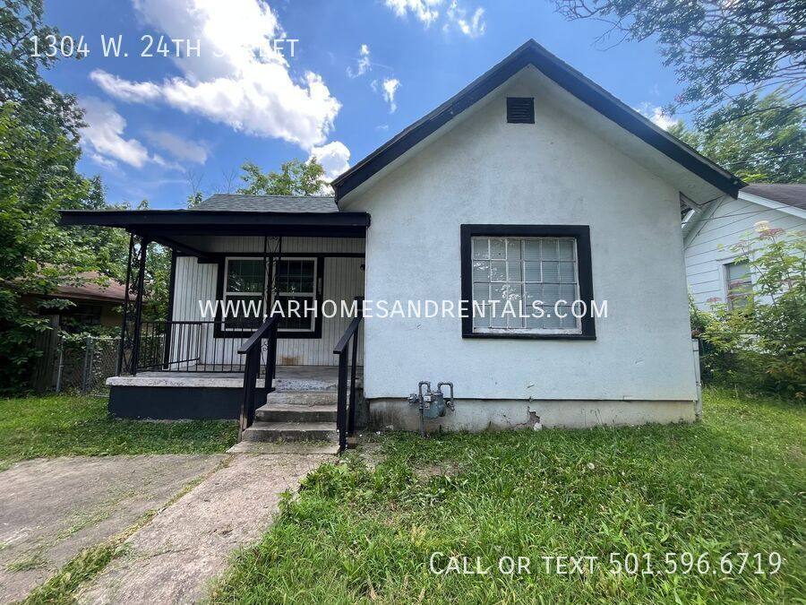 House for rent at 1304 W 24th St, North Little Rock, AR 72114