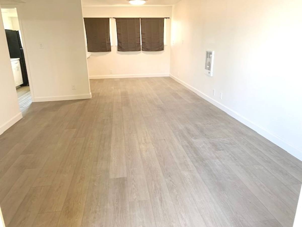 Apartment for rent at 1300 Edgewood Way, Oxnard, CA 93030