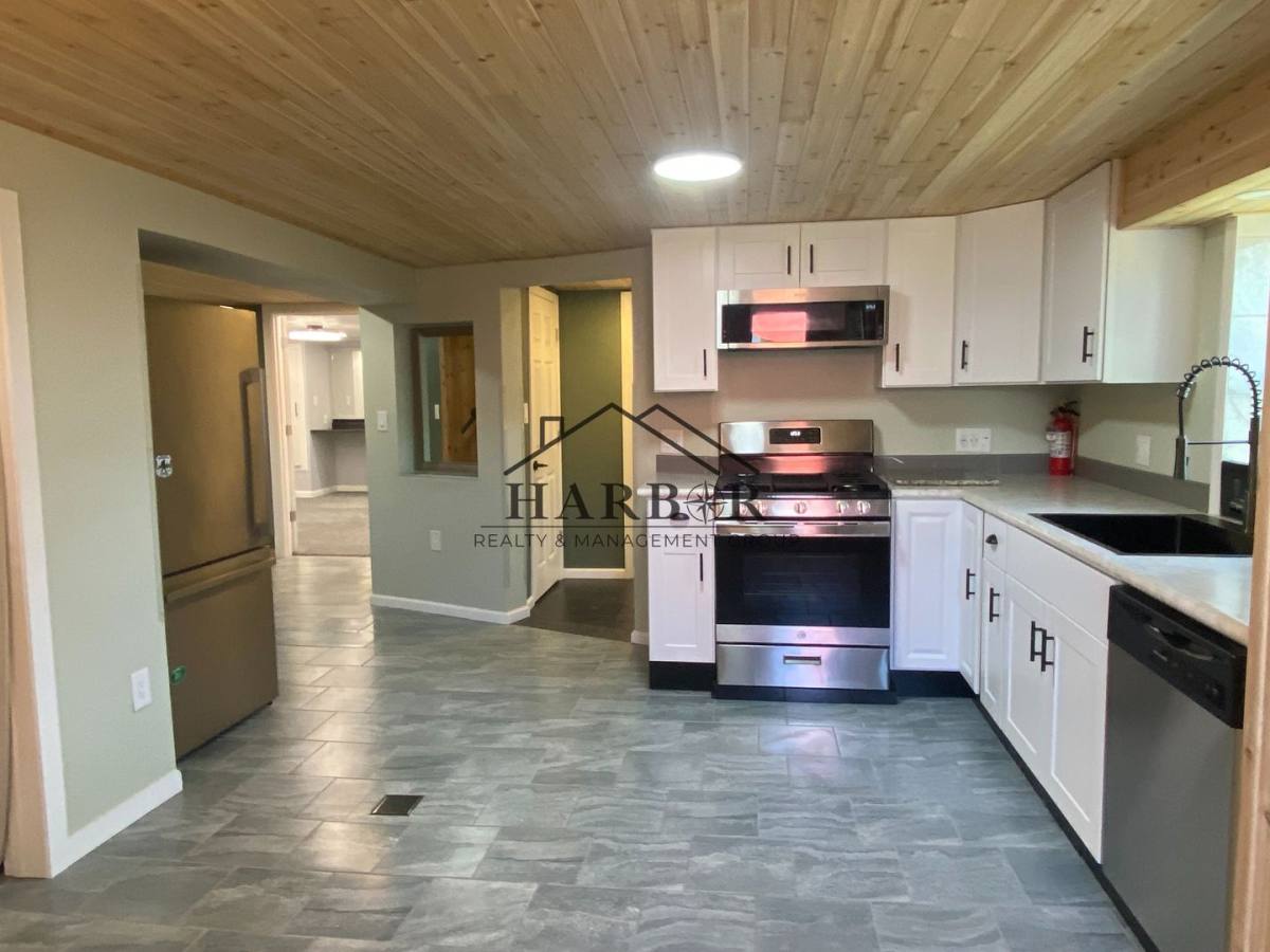 Apartment for rent at 501 Saint Anthony St N, Preston, MN 55965