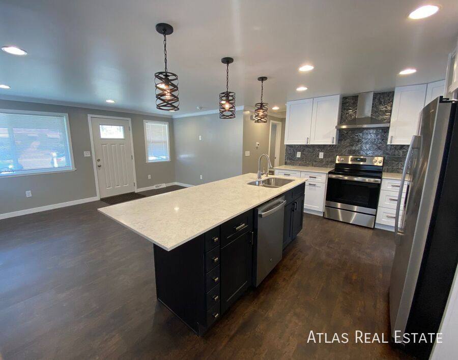 House for rent at 6395 Poplar St, Commerce City, CO 80022