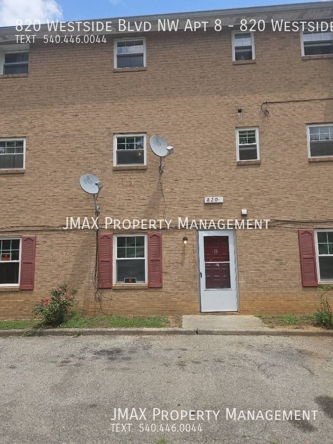 Apartment for rent at 820 Westside Blvd NW #8, Roanoke, VA 24017