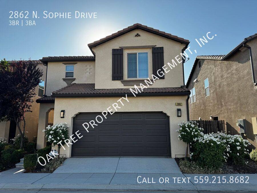 House for rent at 2862 N Sophie Dr, Fresno, CA 93727
