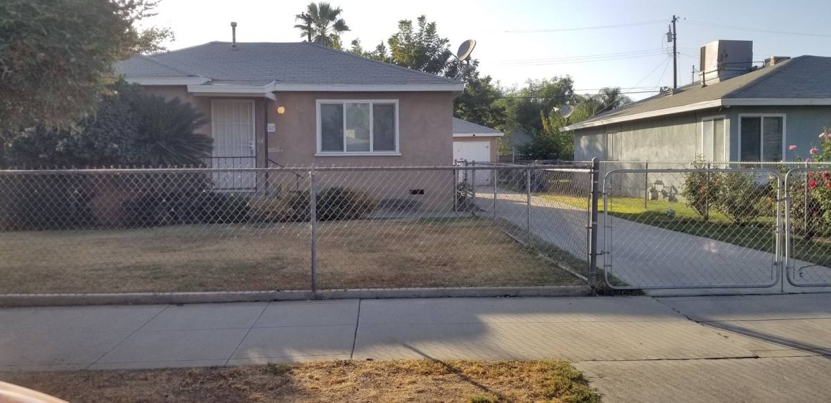Apartment for rent at 607 M St, Bakersfield, CA 93304
