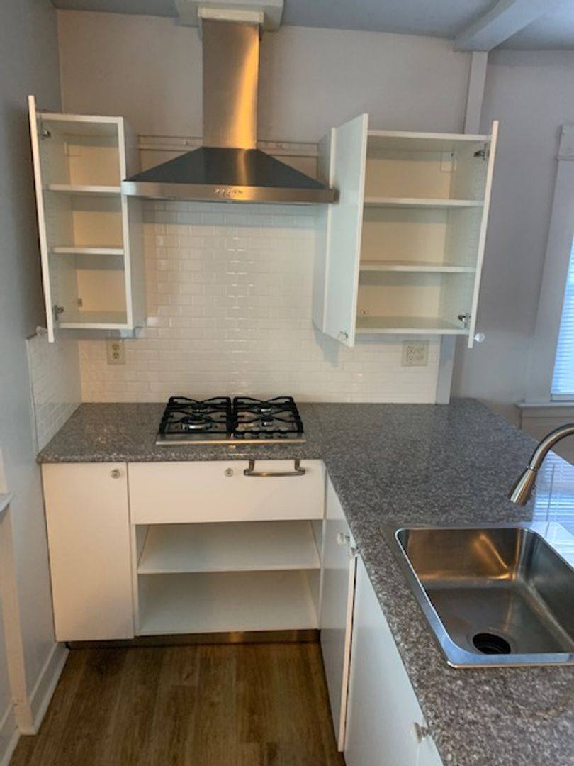 Apartment for rent at 404 W Walnut St, Lodi, CA 95240