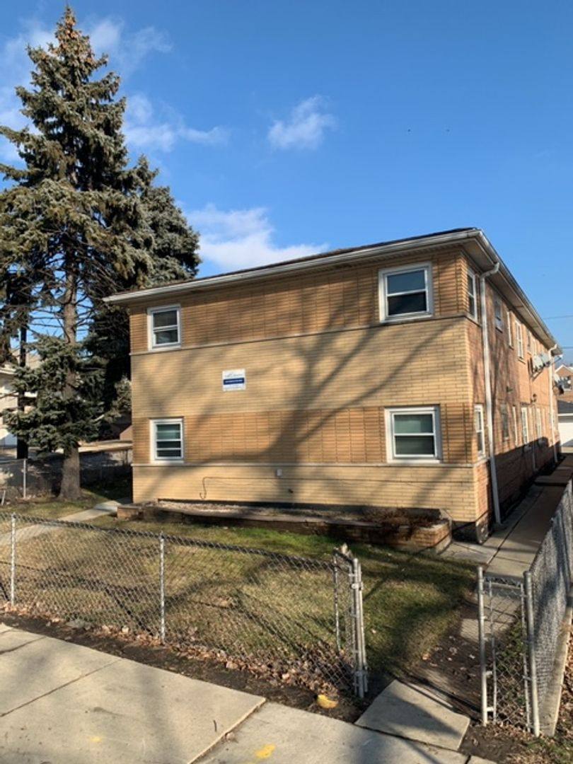 Apartment for rent at 5309-11 S Kostner Ave, Chicago, IL 60632