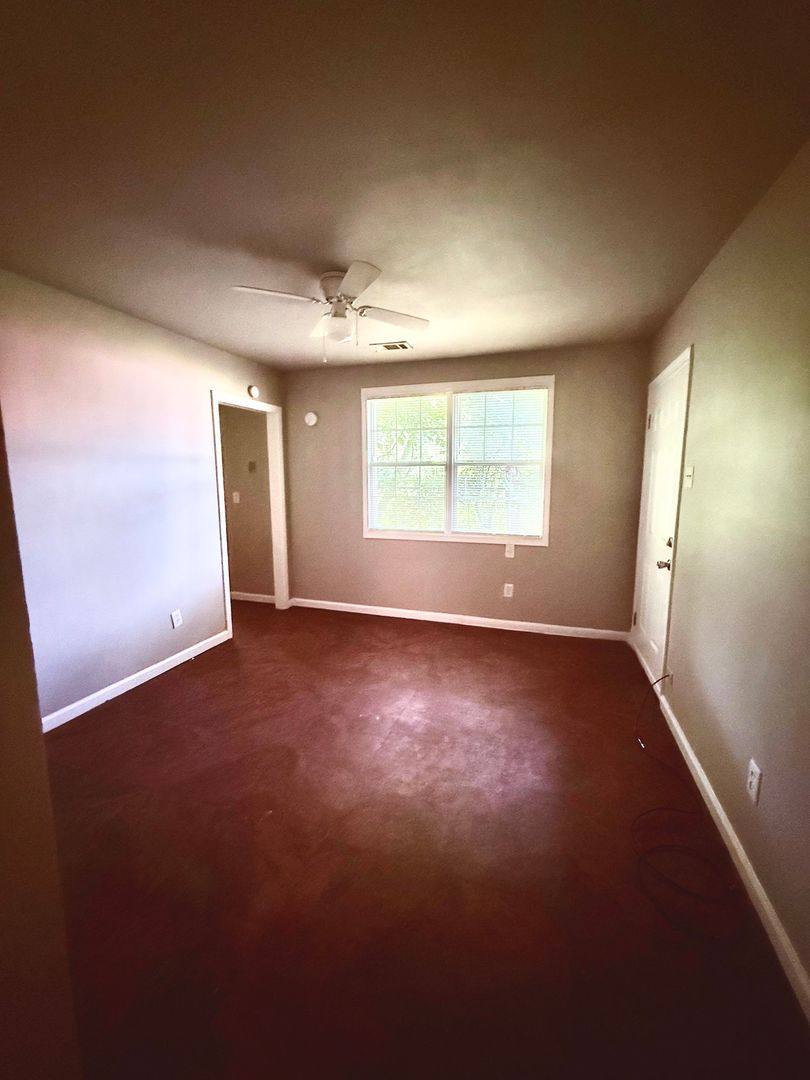 Apartment for rent at 1022 N Second St, Memphis, TN 38107