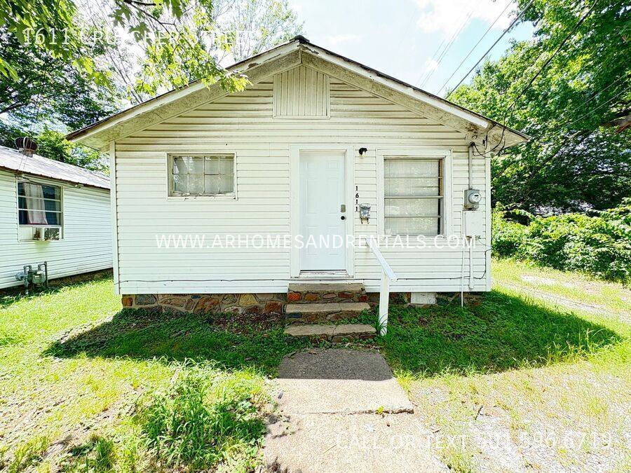 Apartment for rent at 1611 Crutcher St, North Little Rock, AR 72114