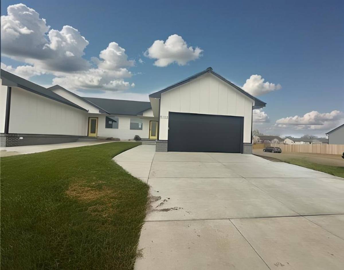 Apartment for rent at 5115 17 S Chase Ave, Wichita, KS 67217