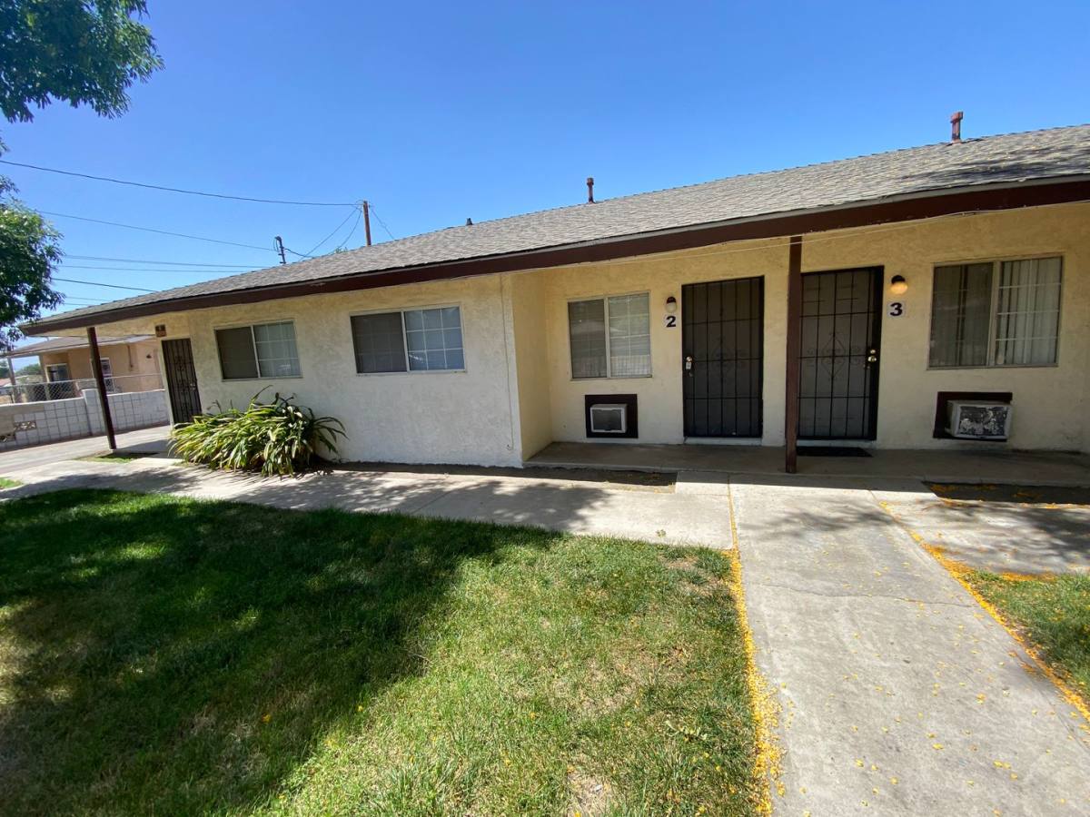 Apartment for rent at 26098 10th St, Highland, CA 92346