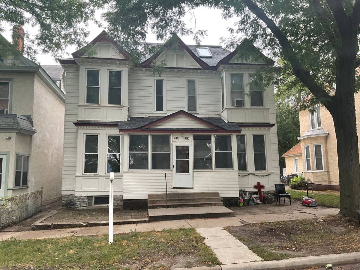 Apartment for rent at 703-705 Bedford St, Saint Paul, MN 55130