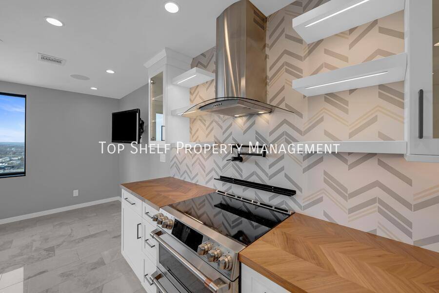 Condo for rent at 700 Grand Ave #3202, Des Moines, IA 50309