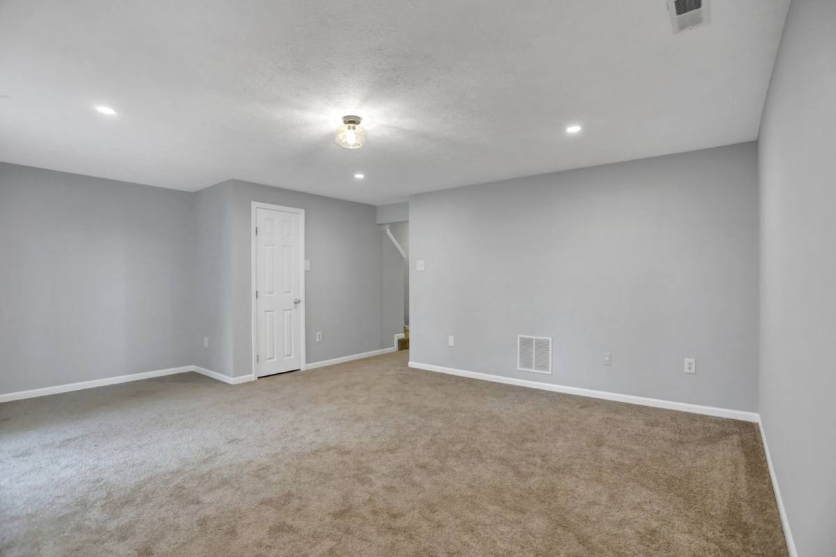 Townhouse for rent at 21 Turnmill Court, Nottingham, MD 21236