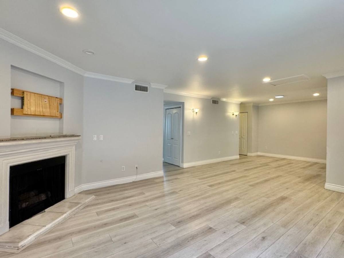 Condo for rent at 550 E Santa Anita Ave, Burbank, CA 91501