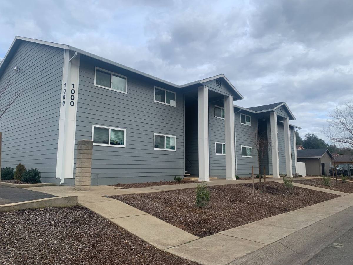 Apartment for rent at 1000 & 1030 Del Sol Place, Redding, CA 96002