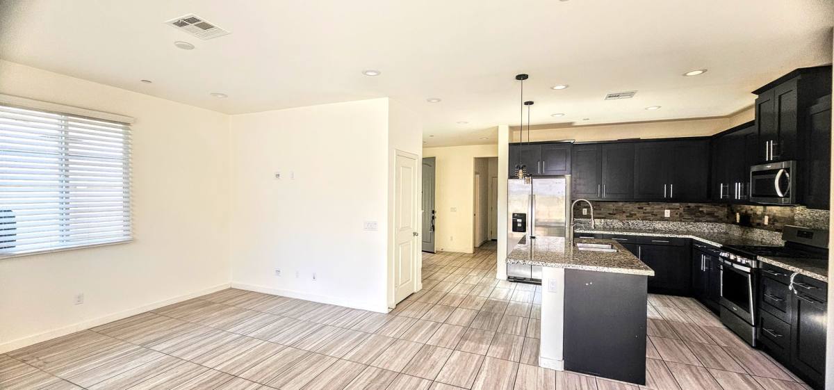 House for rent at 4121 Mission Tree Way, Oceanside, CA 92057