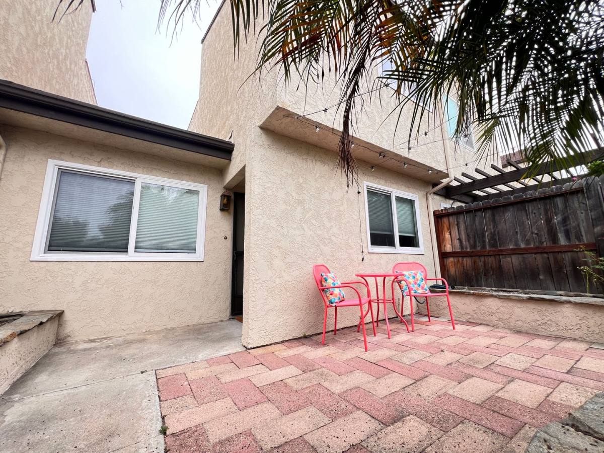 Townhouse for rent at 4431 Vision Dr, San Diego, CA 92121