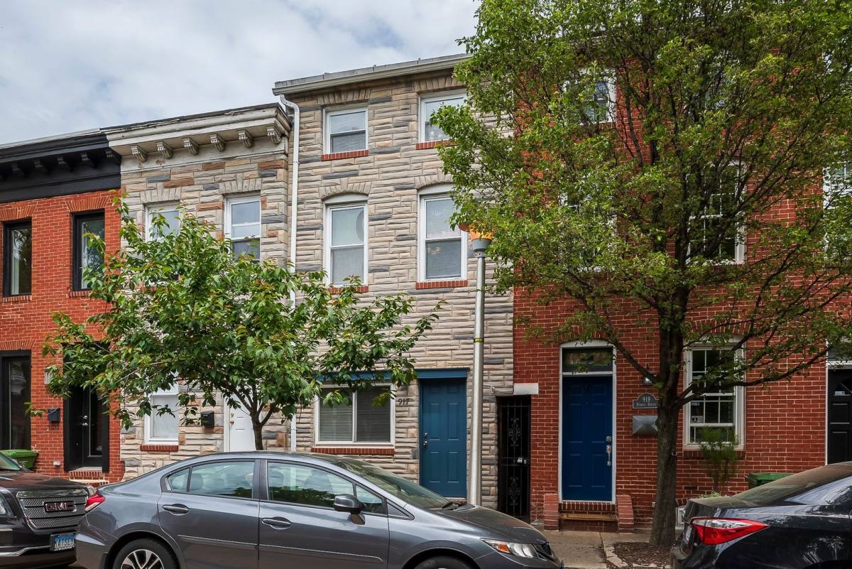 Townhouse for rent at 917 Binney St, Baltimore, MD 21224