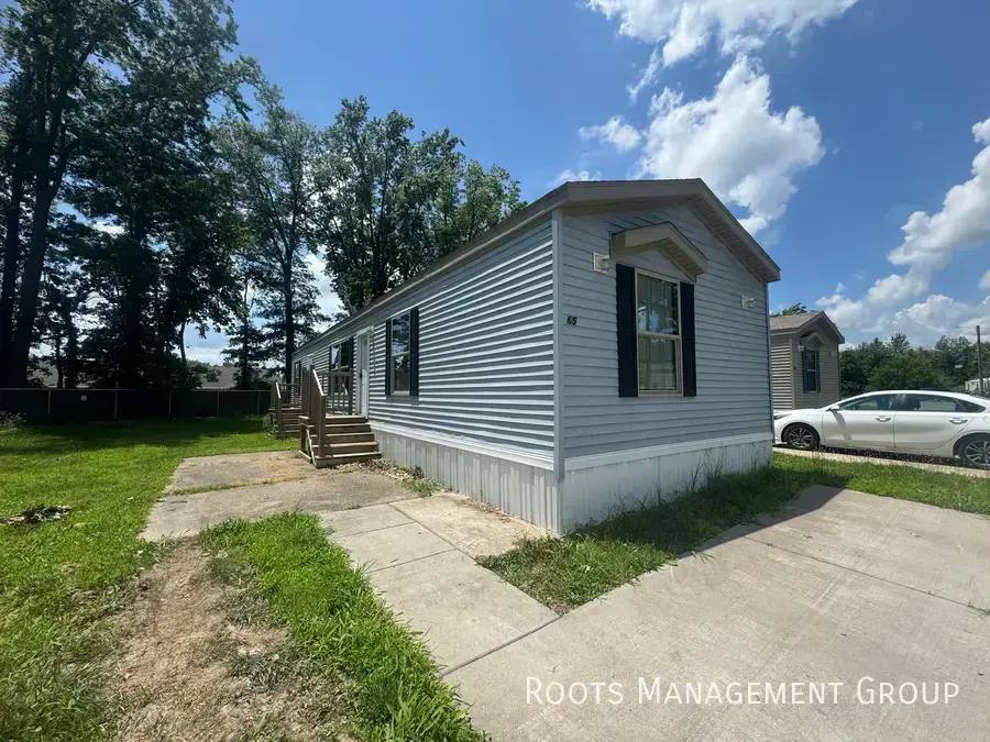 House for rent at 200 Paradise Acres Rd, Carterville, IL 62918