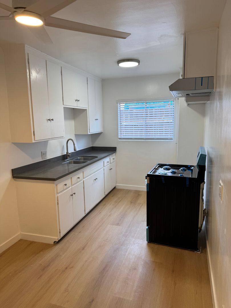 Apartment for rent at 845 Victor Ave, Inglewood, CA 90302