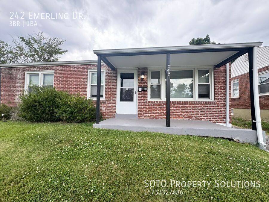 House for rent at 242 Emerling Dr, Saint Louis, MO 63121