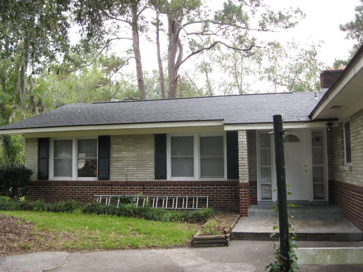House for rent at 5 Leach Dr, Savannah, GA 31406