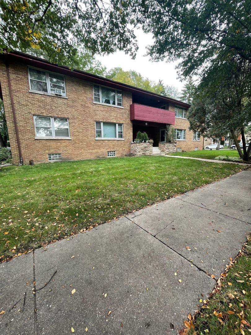 Apartment for rent at 721-725 Dewey St, Evanston, IL 60202