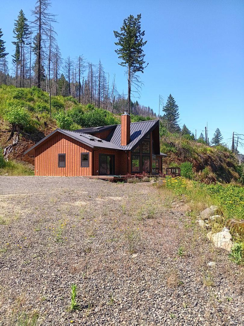 House for rent at 26027 Taylor Park Rd SE, Lyons, OR 97358