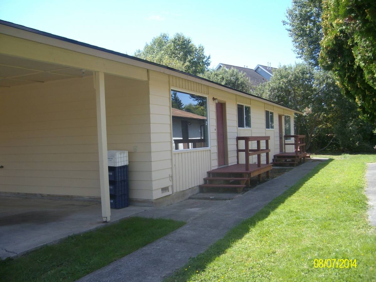 Apartment for rent at 1608 - 1610 22nd St, Bellingham, WA 98225