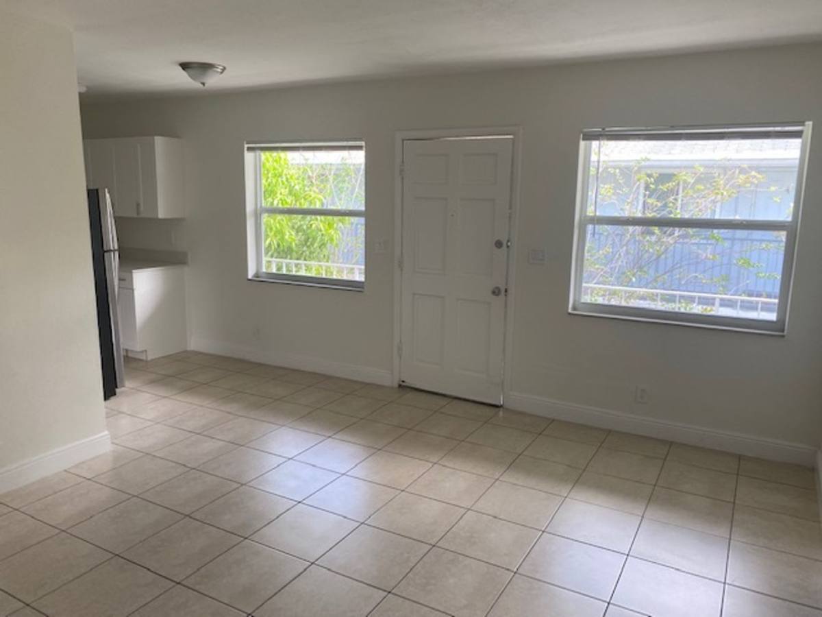 Apartment for rent at 452 SW 4th Ave, Fort Lauderdale, FL 33315