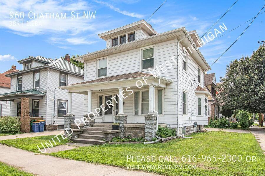 Apartment for rent at 960 Chatham St NW, Grand Rapids, MI 49504