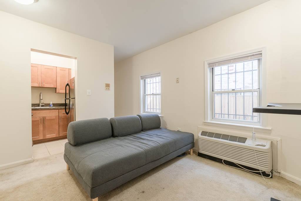 Apartment for rent at 219 S Payne St #104, Alexandria, VA 22314