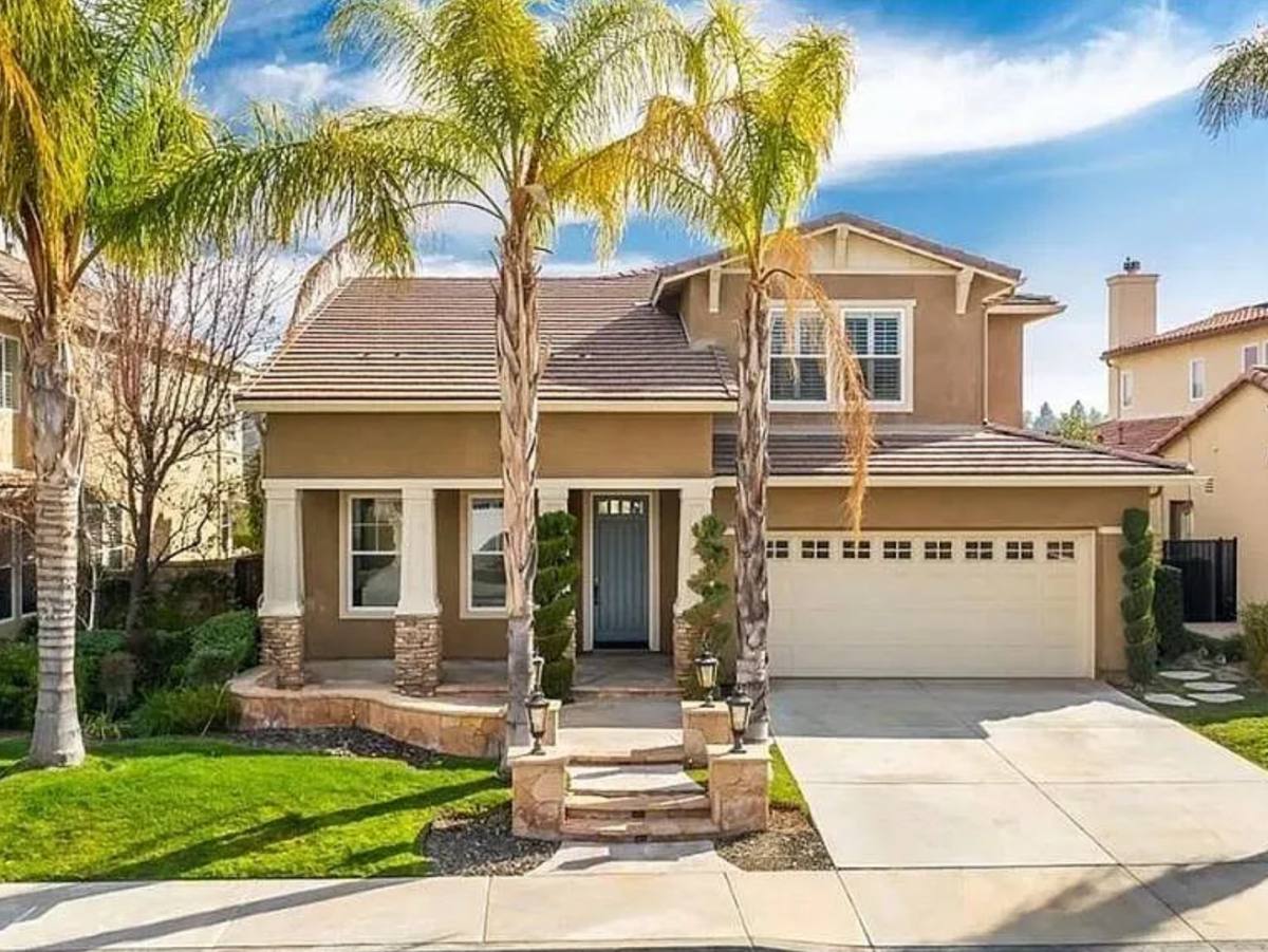 House for rent at 19730 Byrne Place, Santa Clarita, CA 91350