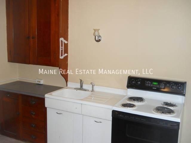 Apartment for rent at 591 Main St #8, Bangor, ME 04401