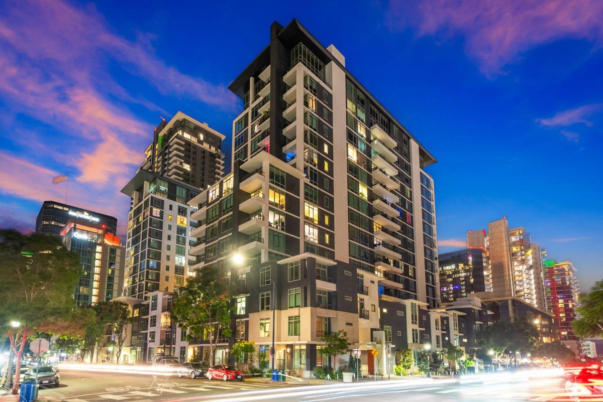 Apartment for rent at 425 W Beech St, San Diego, CA 92101